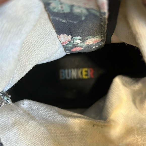 Bunker Textured Floral Southwestern Ankle Booties Size 40 - Picture 4 of 9